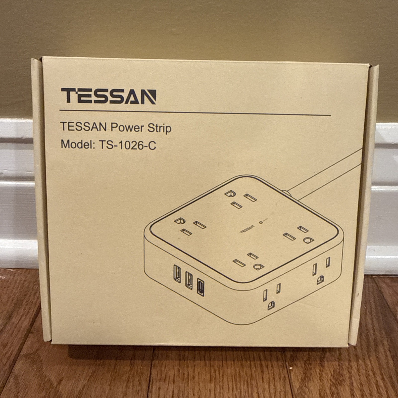 TESSAN Surge Protector Power Strip with 8 AC Outlets, 3 USB(1 USB C) gallery