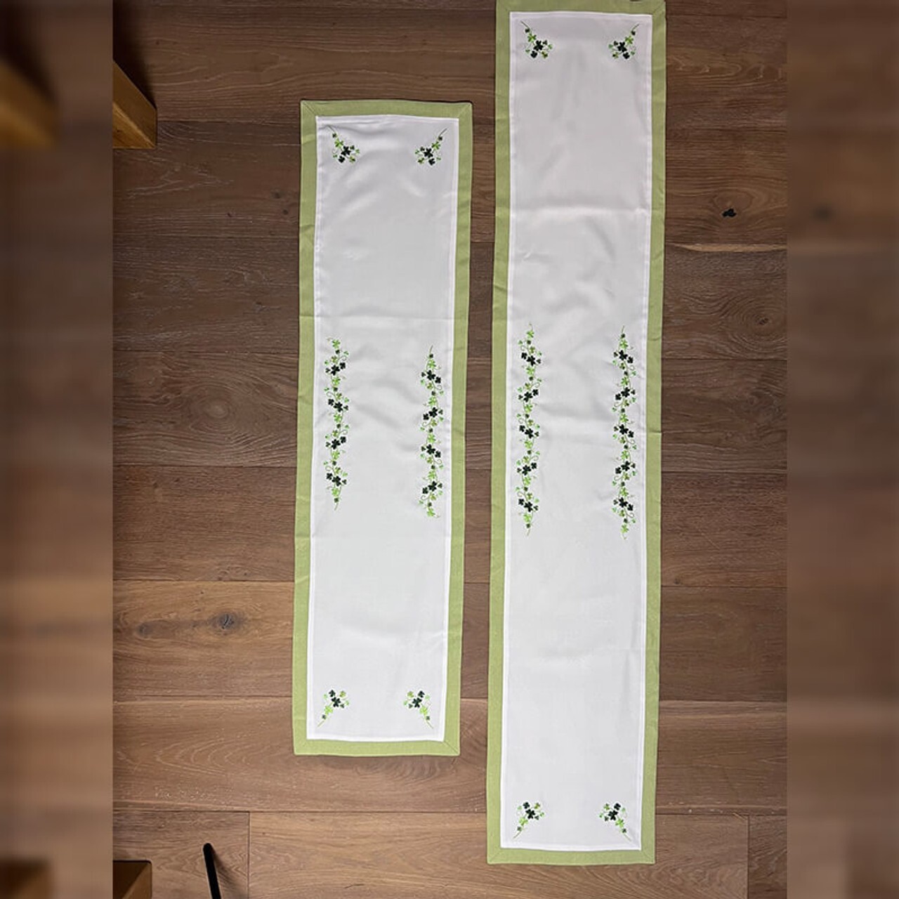 Samuel Lamont Irish Shamrock Table Runners, 100% Polyester Irish Housewarming gallery