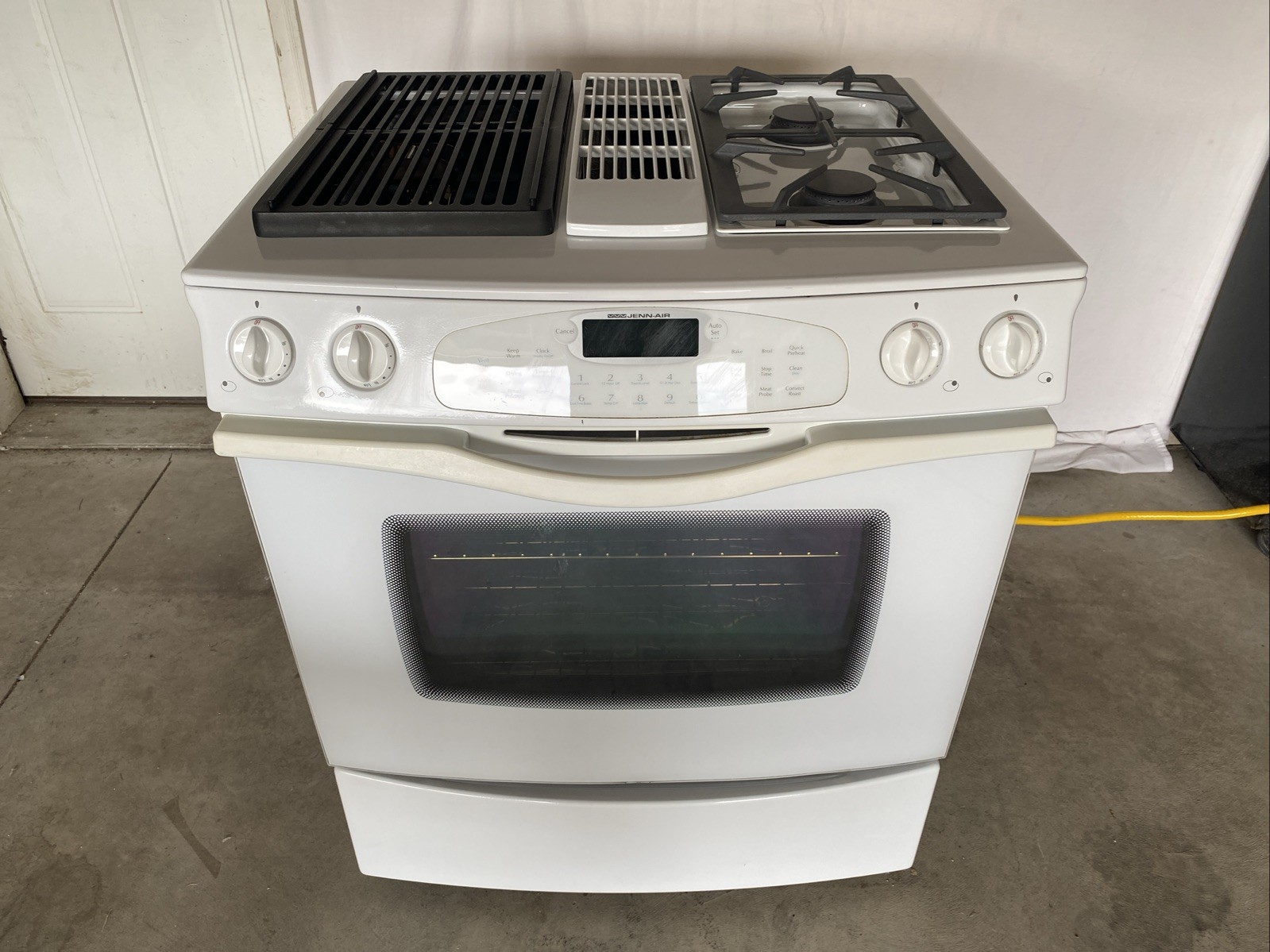 FREE SHIPPING-WORKING-TESTED-Jenn-Air Downdraft Gas Range JDS9860AAW gallery