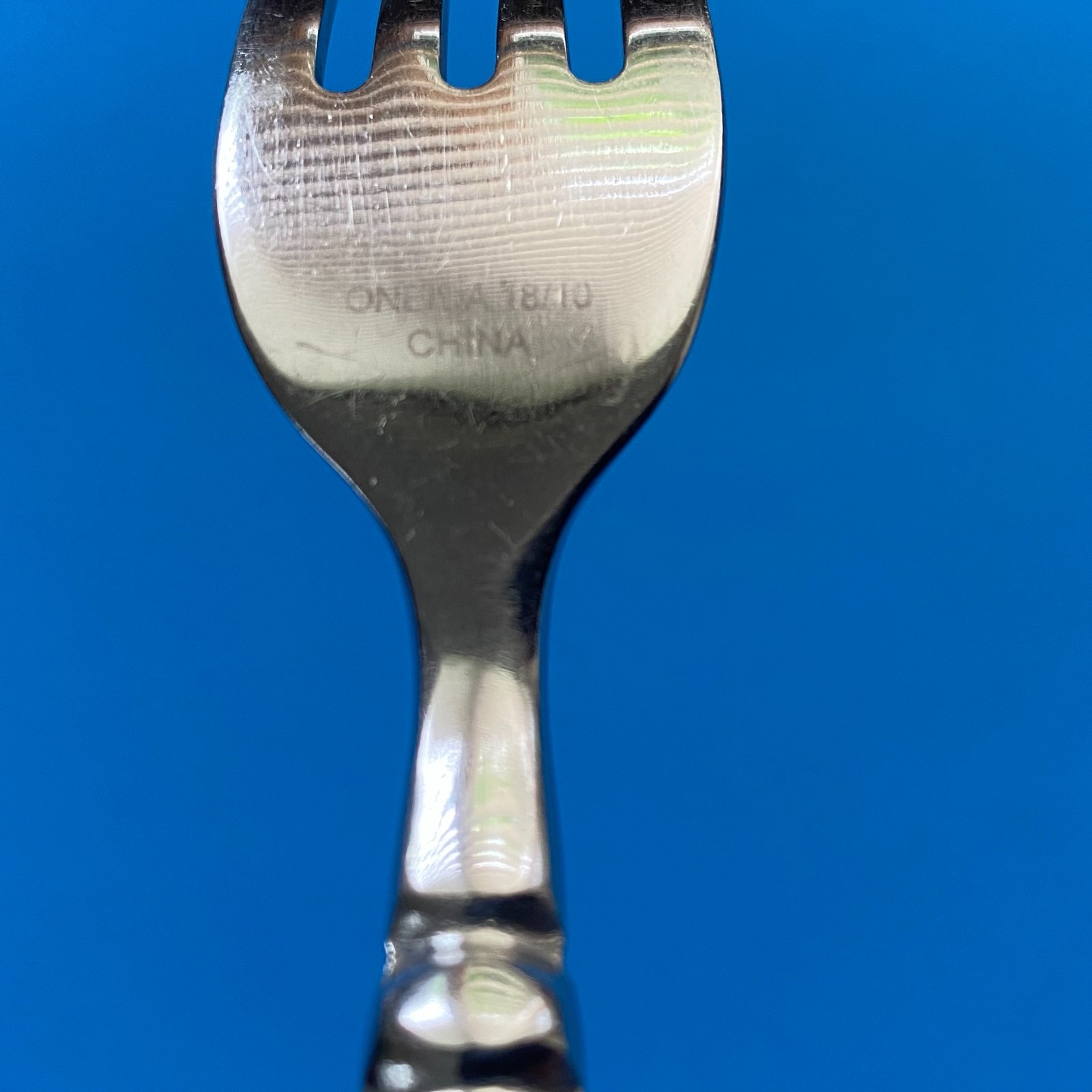 Oneida TORTOLA Forged 18/0 Stainless Set of 4 Dinner Forks Discontinued Pattern gallery