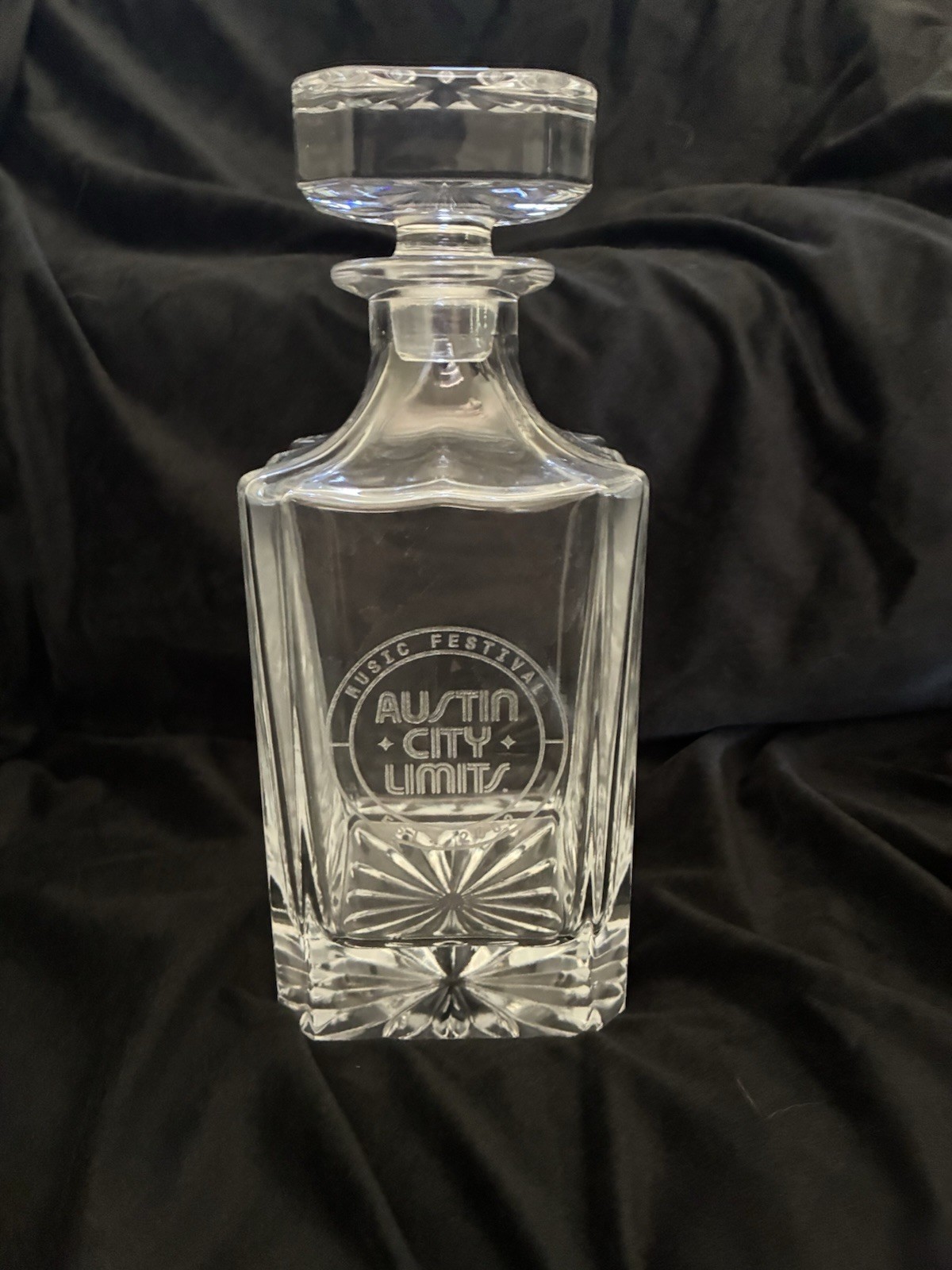 Austin City Limits Lead-Free Crystal Decanter w/ Stopper, 27 oz Weighted Bottom gallery