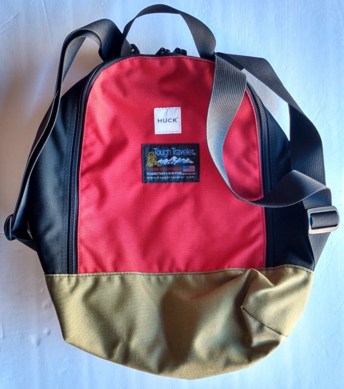 huck backpack – small – zero waste – red, black, tan