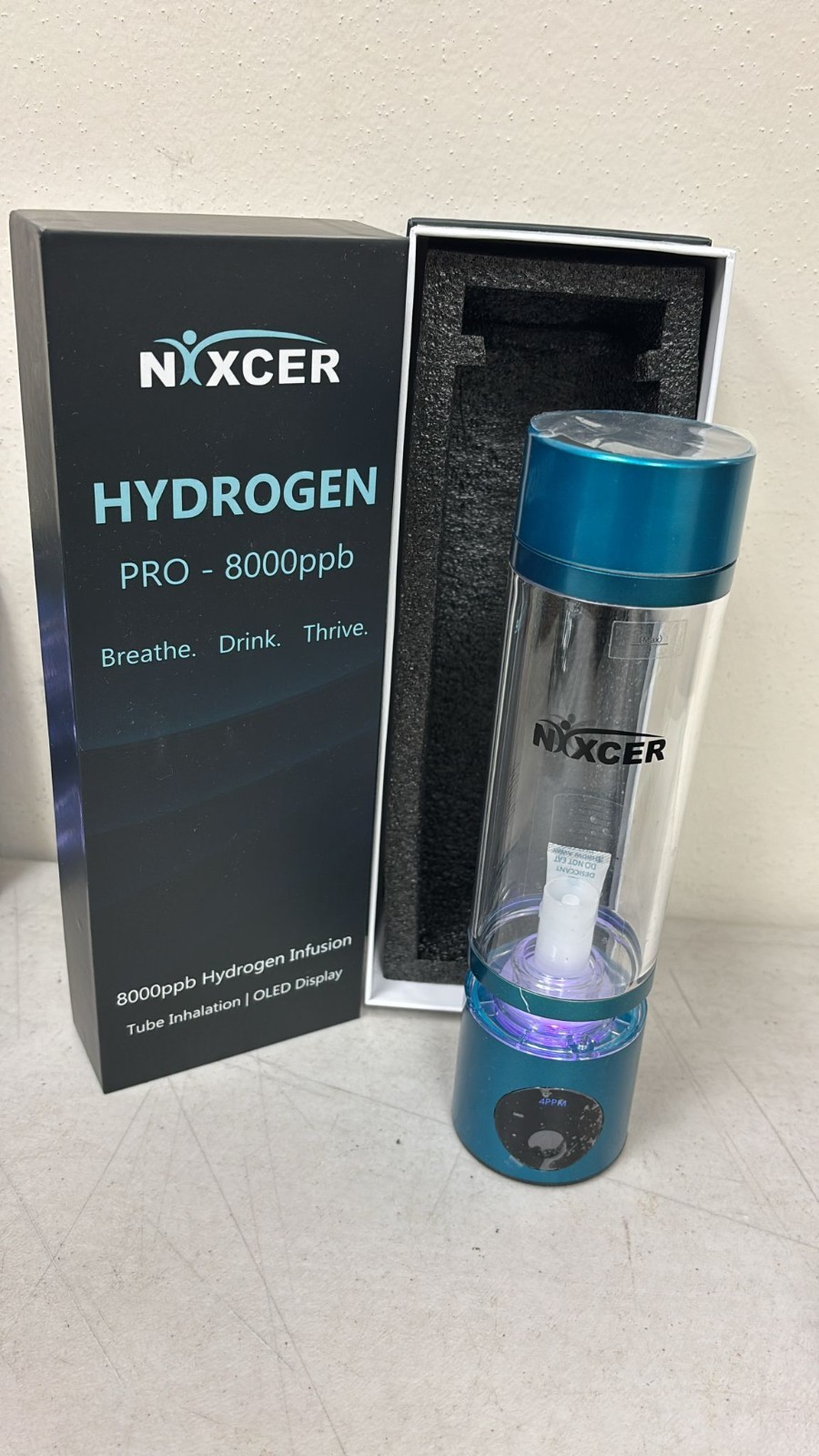 Nixcer Portable Hydrogen Water Pro Bottle 8000PPB H2, OLED, 5/10 Min Mode, USB-C gallery