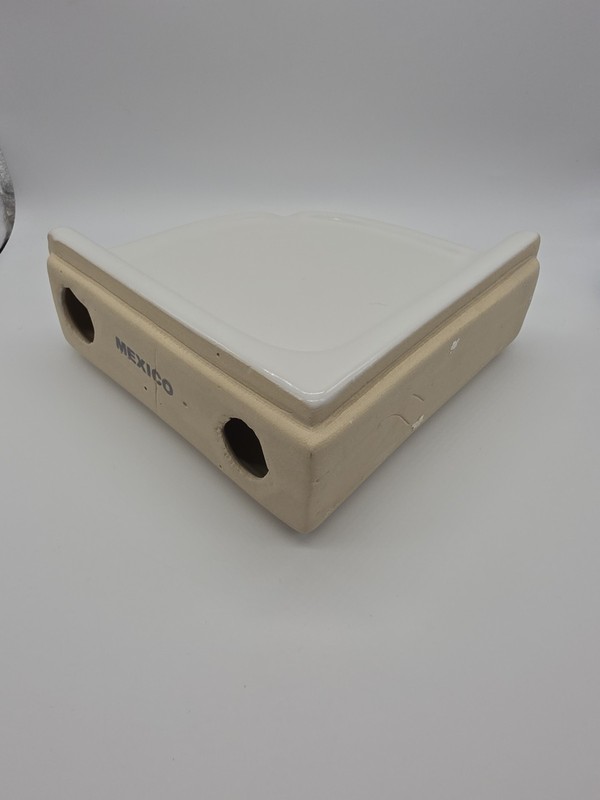 American Olean Off White Ceramic Tile Corner Shelf 7 X 7 AO10BA765CC1P2 gallery