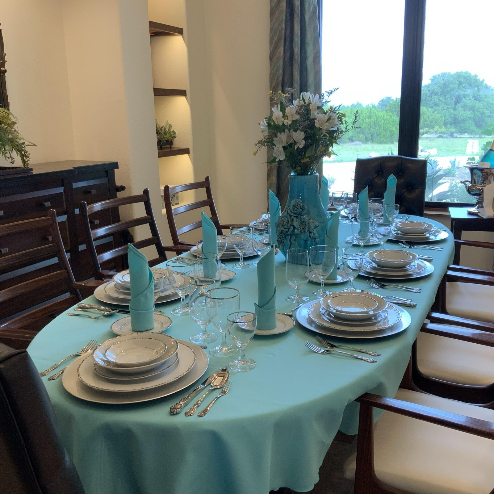 Oval Tablecloths, All Oval Tablecloth Sizes, 74 Colors gallery