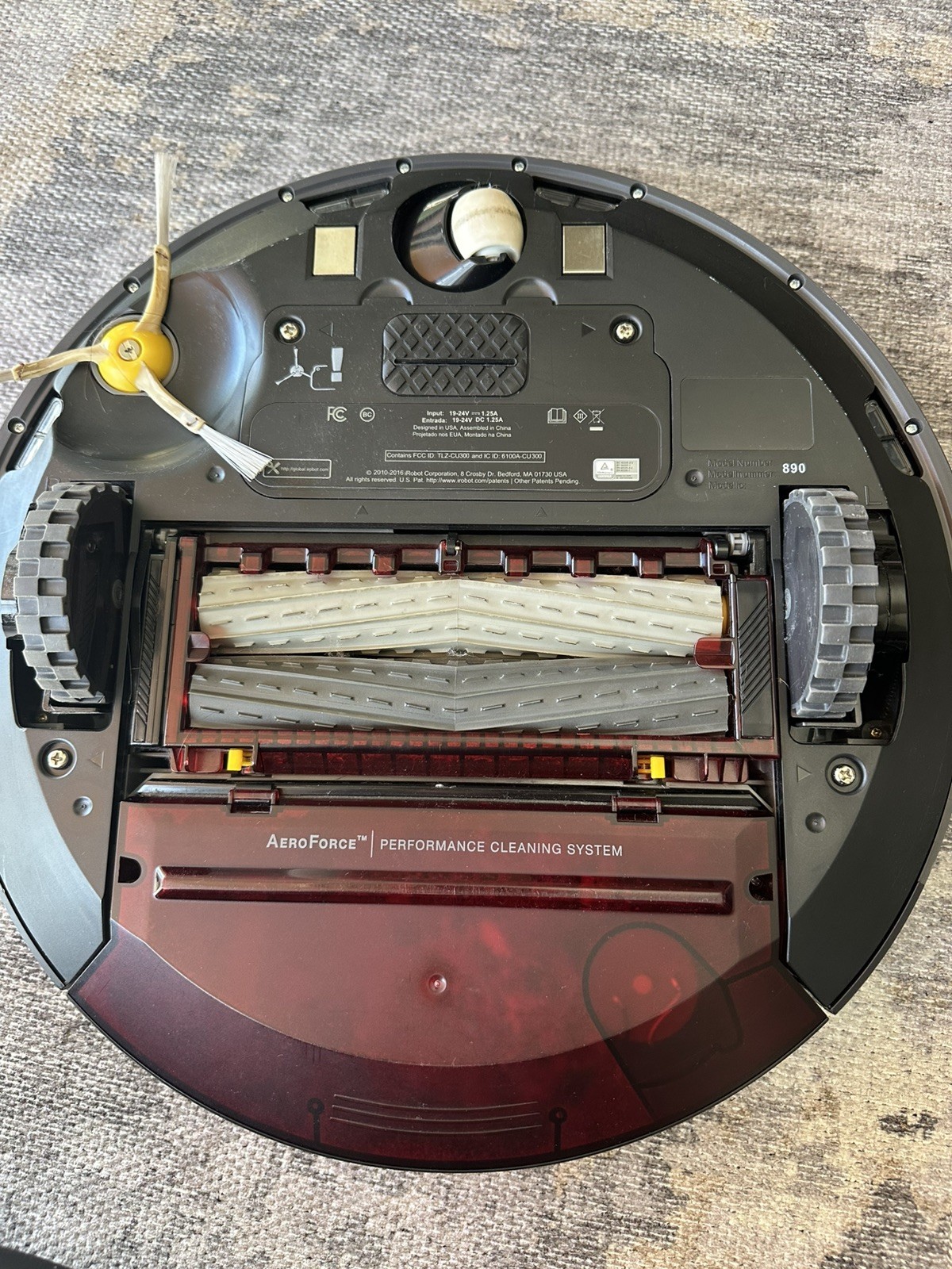 iRobot Roomba and 9 Hepa Filter Cartridges gallery