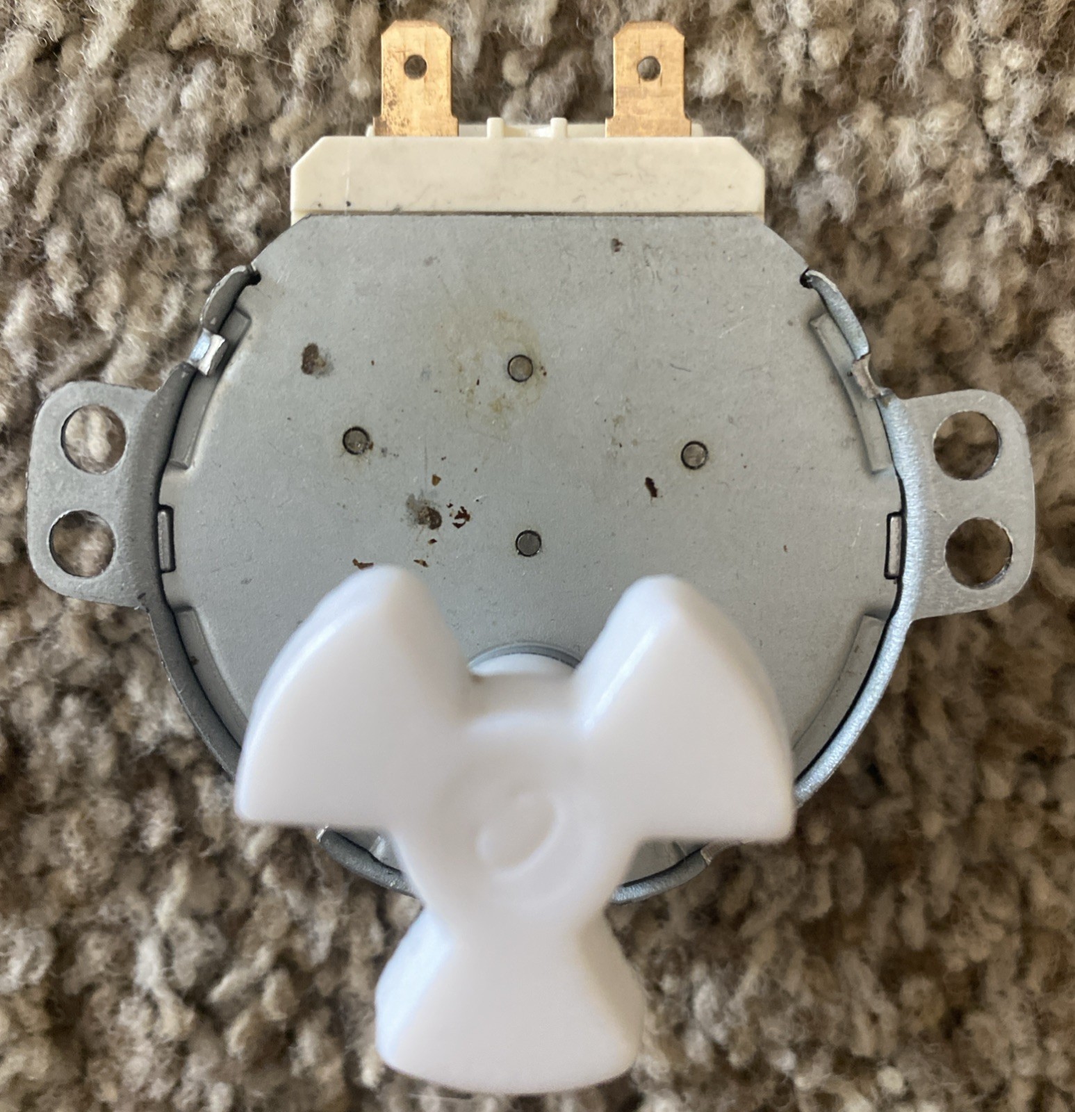 Whirlpool Part SSM-16HR C2B72754E Microwave Turntable Motor gallery
