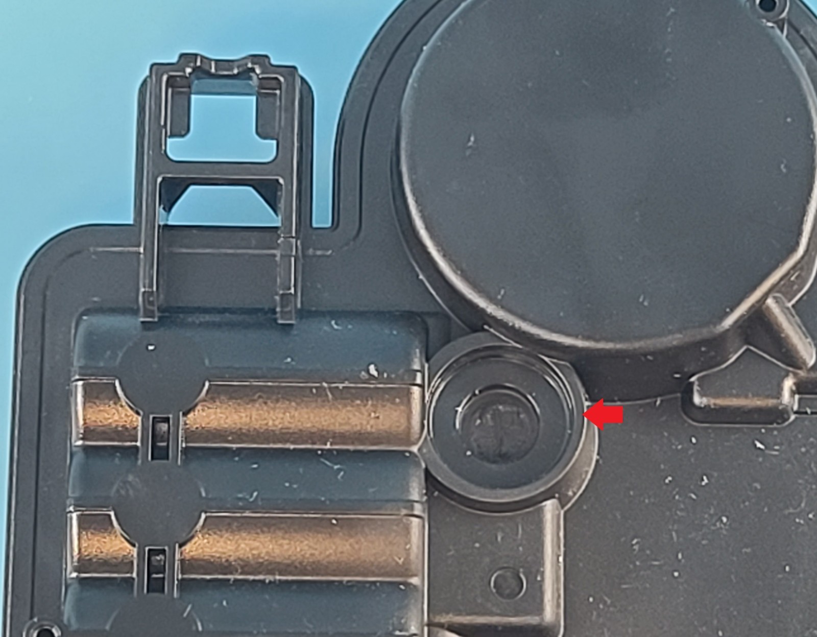 Microinverter (IQ8MC-72-M-US) MC4 Wire Connector no cap and mounting brackets gallery
