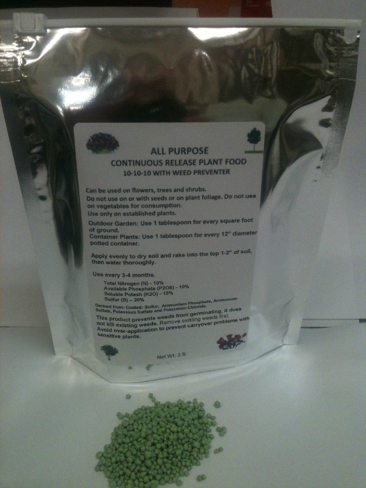 Fertilizer Continuous Release 10-10-10 w/weed prevent 2 lb bag Flower,Tree,Shrub gallery