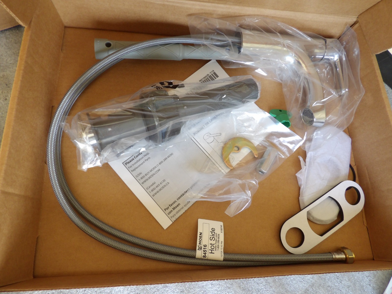 MOEN 84516 Findlay Single-Handle Single-Hole Bathroom Faucet in Chrome gallery