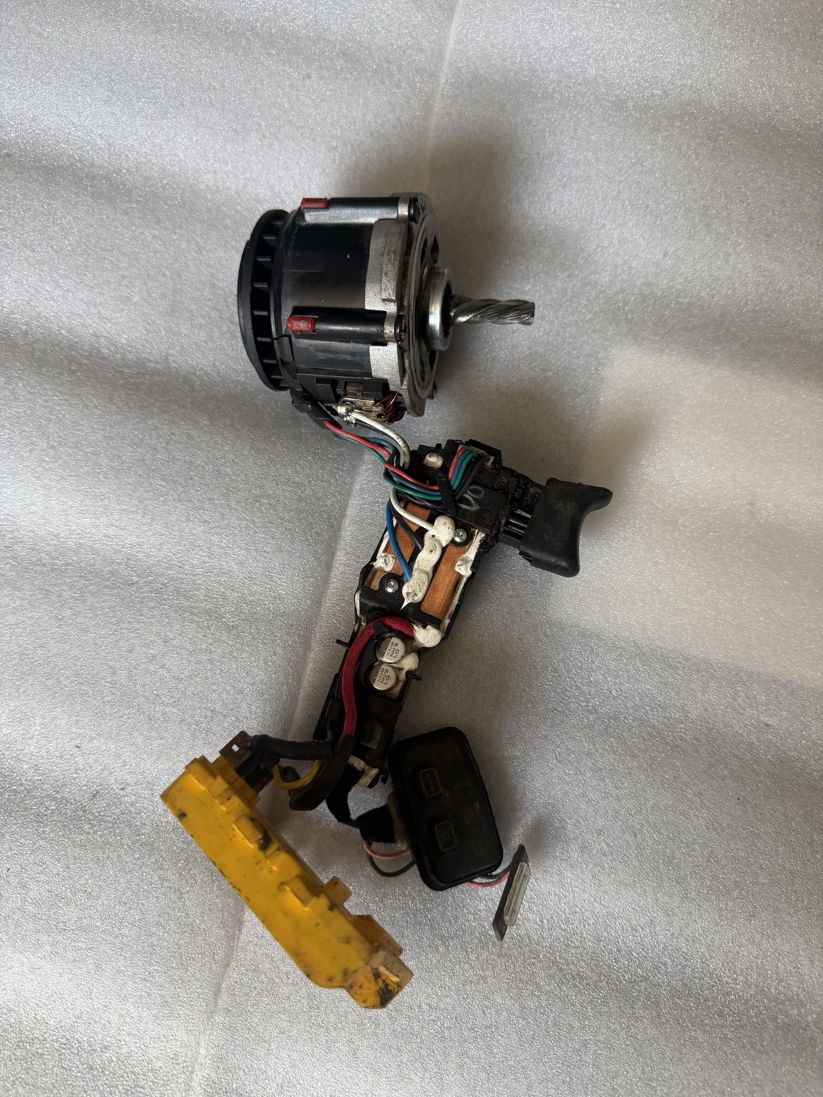 DEWALT Motor For Impact Wrench DCF900 gallery