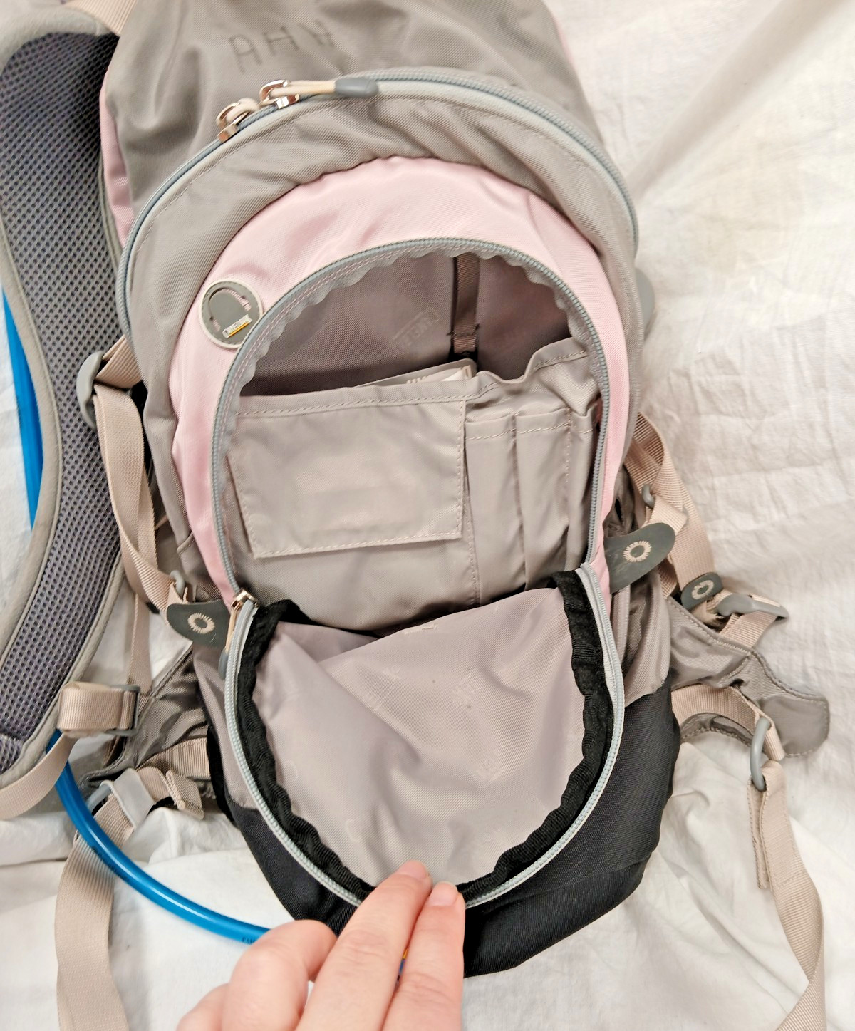 Camel Back Pink And Grey, with a bladder 5