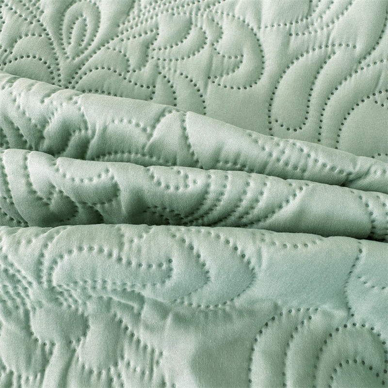 Waterproof Mattress Protector Soft and Breathable Quilted Mattress Cover gallery