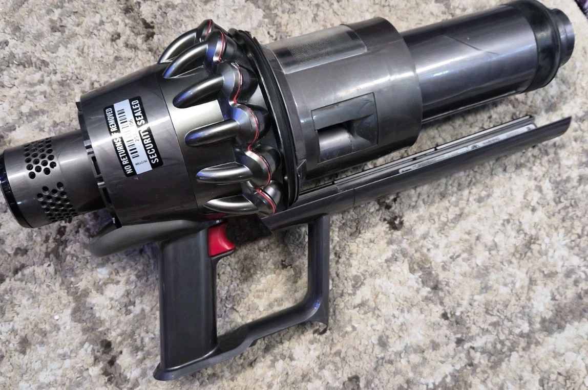 Dyson Outsize SV29 Main Body Motor & Cyclone Only gallery