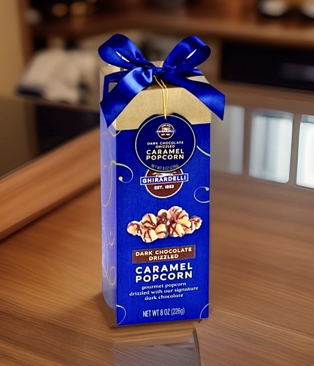 🍿Ghirardelli Dark Chocolate Drizzled Caramel Gourmet🍿Popcorn🍿 Gift Box✨8oz gallery