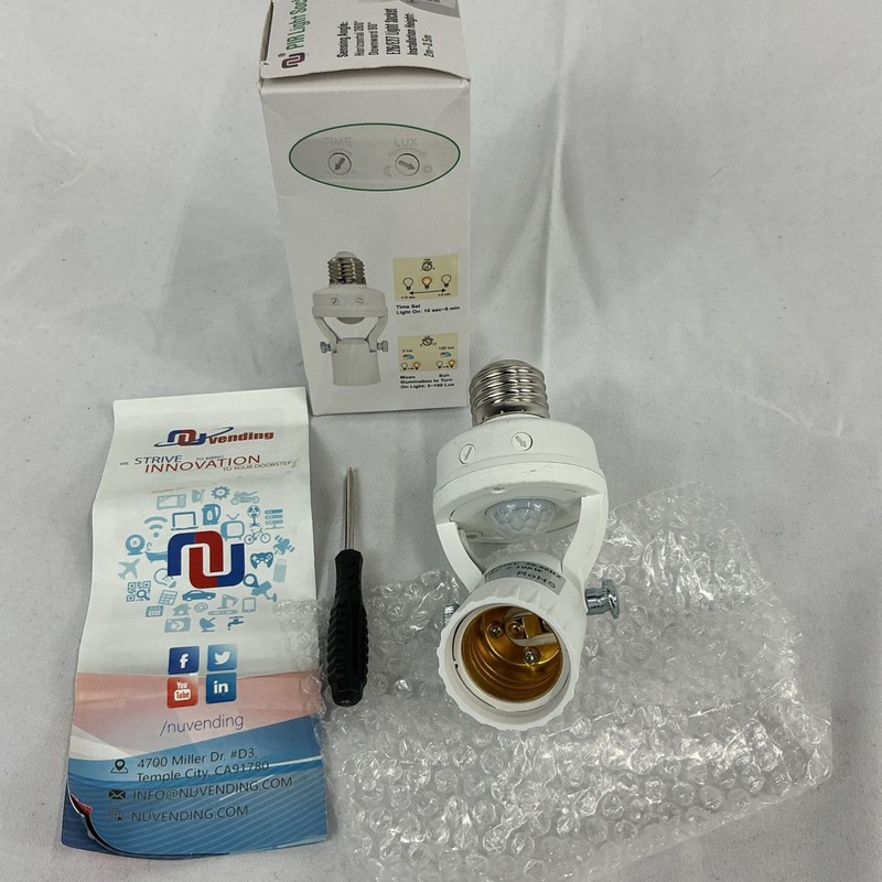 PIR Motion Sensor Light Socket & Light Socket Extender Both Rotatable E26/27 gallery