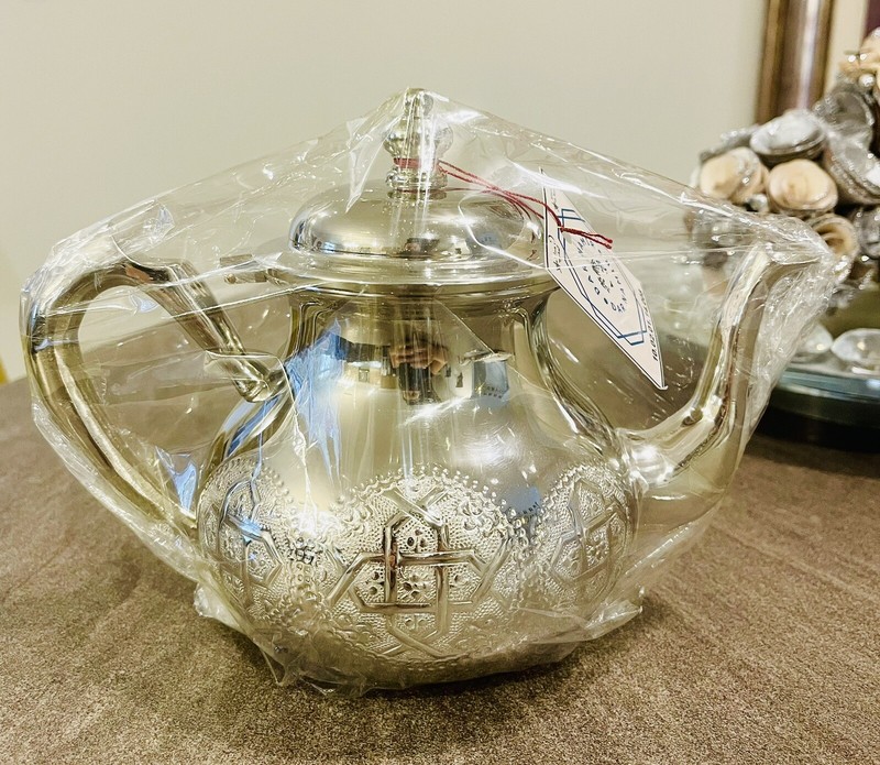 Handmade Luxury Medium Moroccan Tea Pot (berrad) Brand New Silver Plated. gallery
