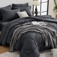 7 Piece Queen Comforter Set Reversible Bed in a Bag Soft Grey Bedding Set