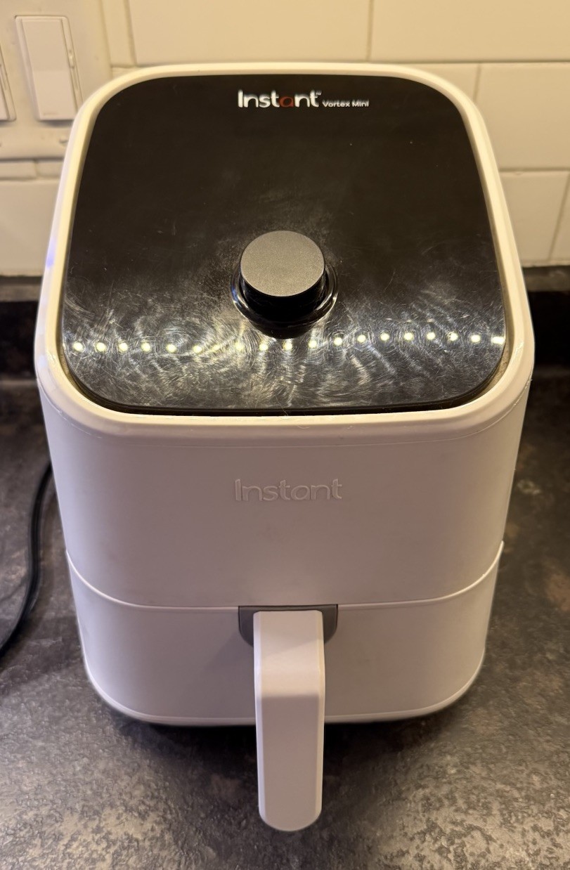 Instant Pot Vortex 2Qt Mini Air Fryer Black Programmable Dishwasher-Safe gallery