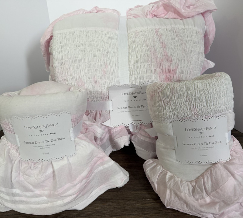Pottery Barn LoveShackFancy Summer Dream Tie-Dye F/Q Quilt & 2 Standard Shams gallery