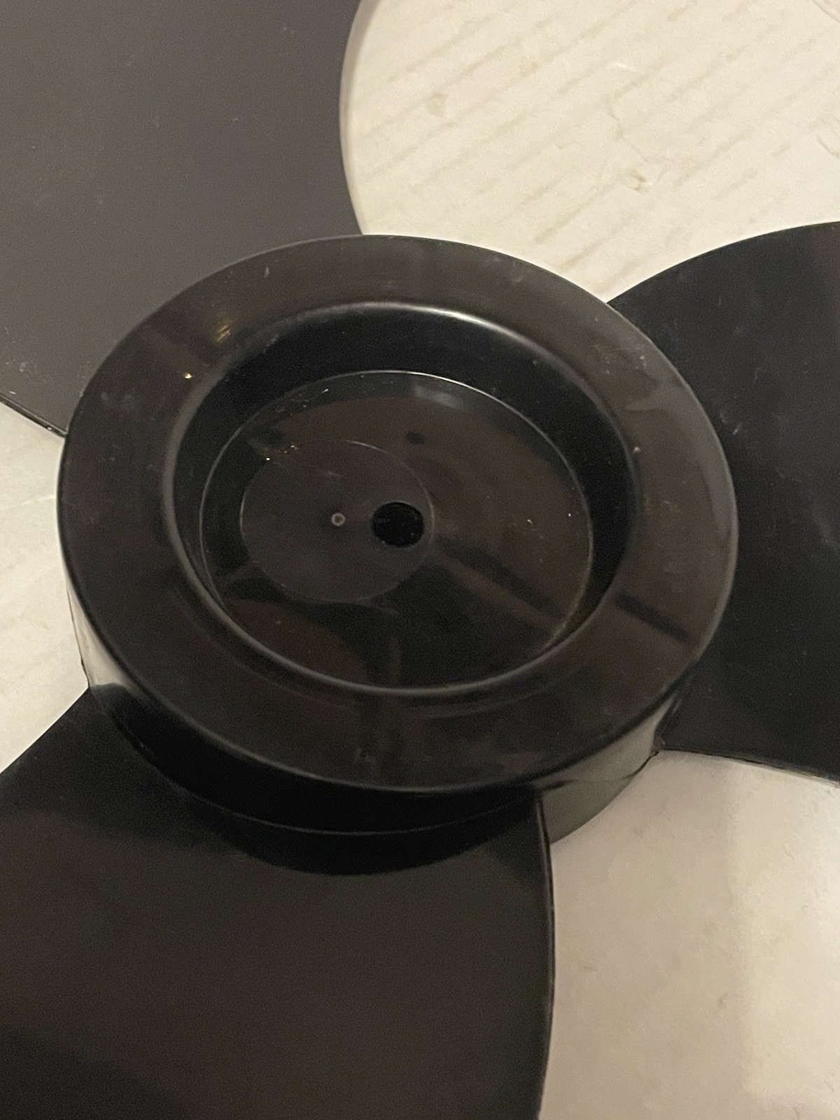 Replacement Lasko Black Oscillating Plastic Fan Blade gallery