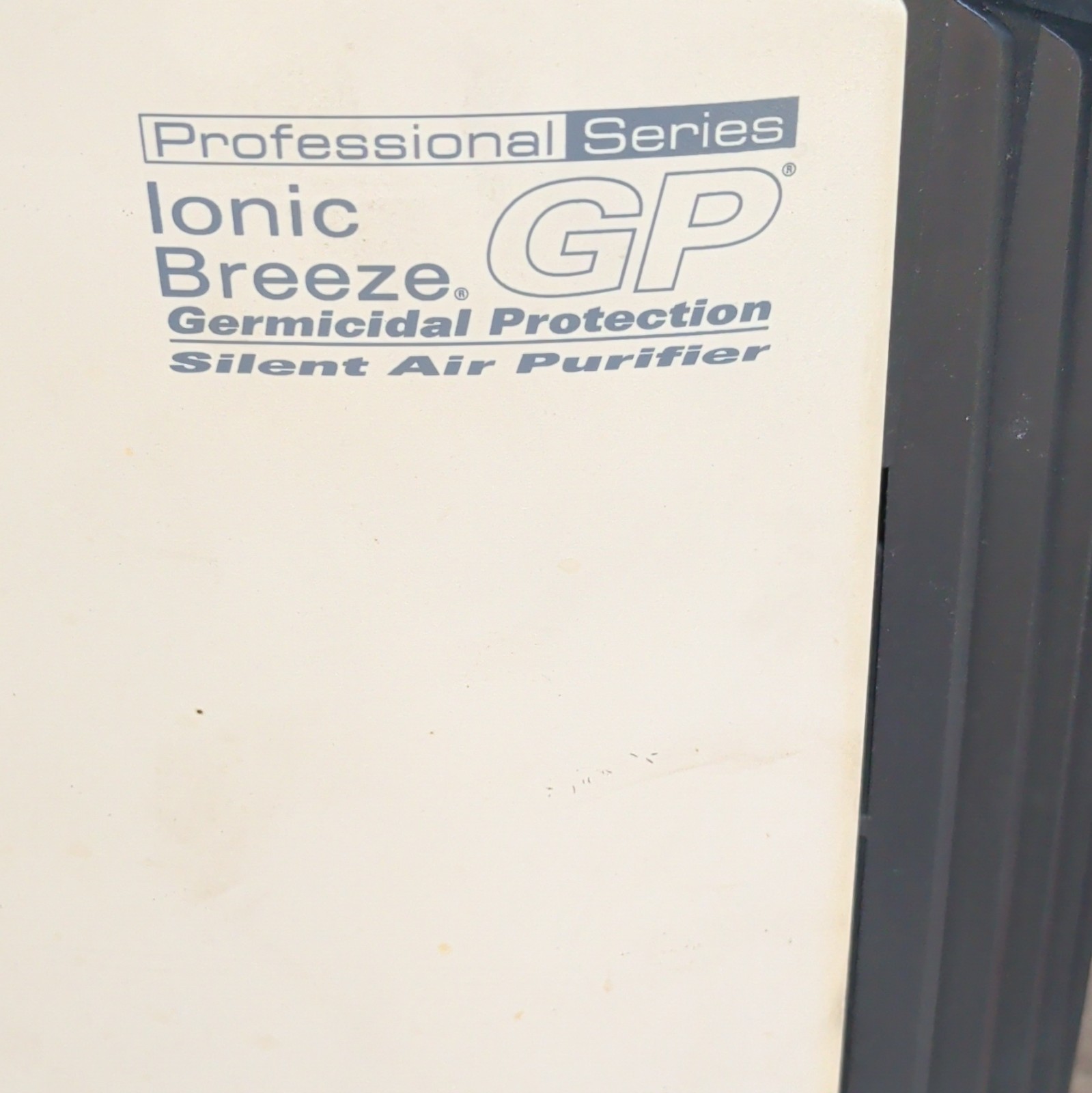 Sharper Image Ionic Breeze GP Silent Electrostatic Portable Air Purifier 110V gallery