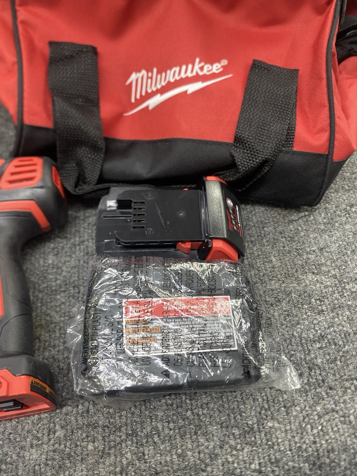 Milwaukee M18 2691-22 2-Tool Combo Kit Lithium-Ion 18V - NEW OPEN BOX gallery