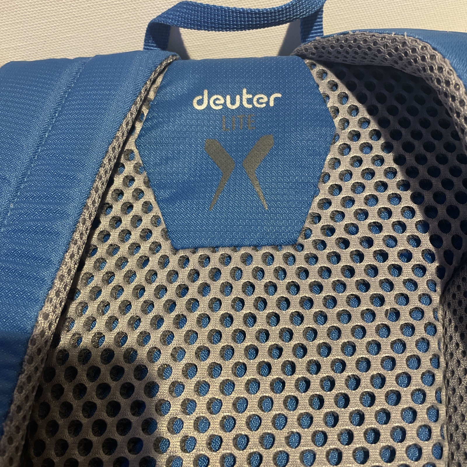 Deuter Speed Lite 20 Hiking Backpack - Blue/Red Lightweight Daypack  5