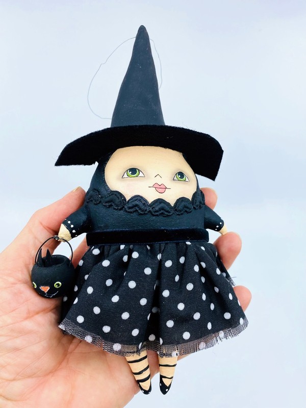 Bethany Lowe Designs: Robin Seeber Halloween Ornament, Delighted Desdemona Witch gallery