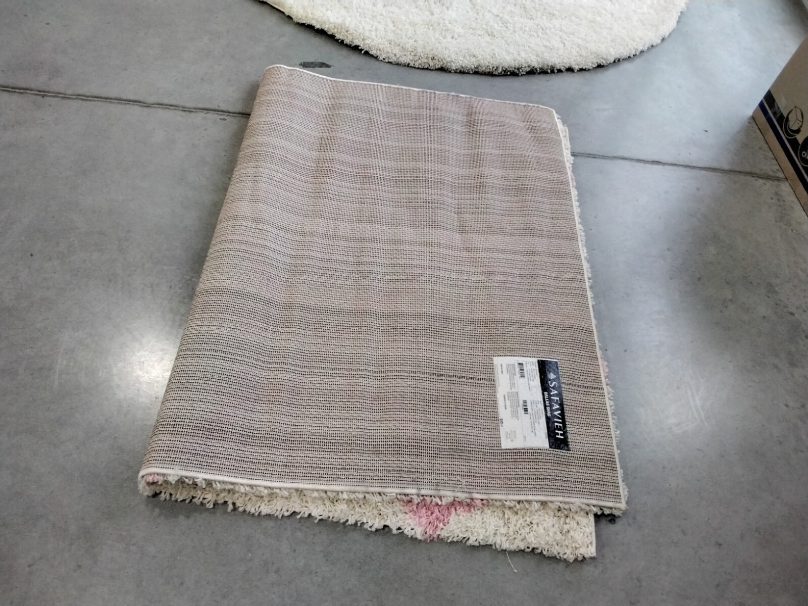 IVORY / LIGHT PINK 4' X 6' Back Stain Rug, Reduced Price 1172756736 SGD257P-4 gallery