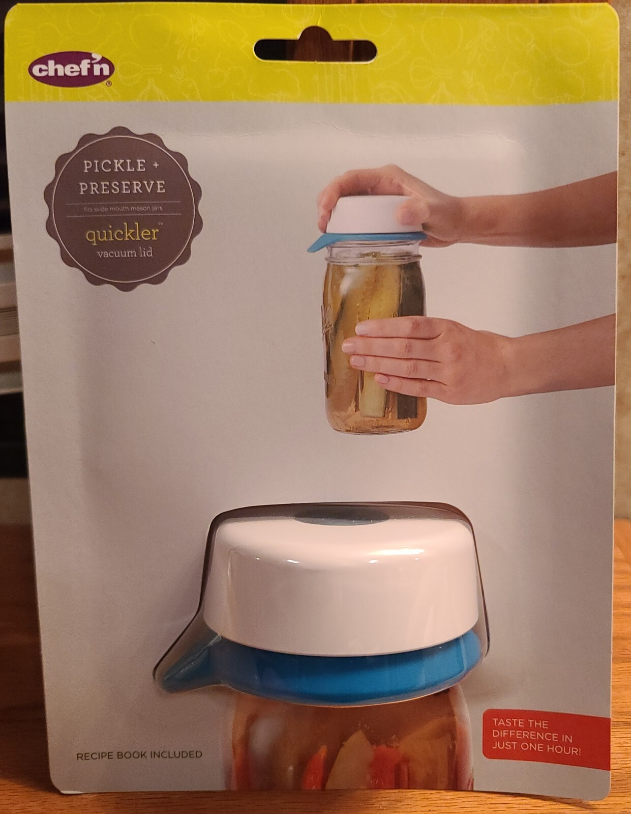 Chef'n Pickle + Preserve Quickler Vacuum Lid Fits Widemouth Mason Jars gallery
