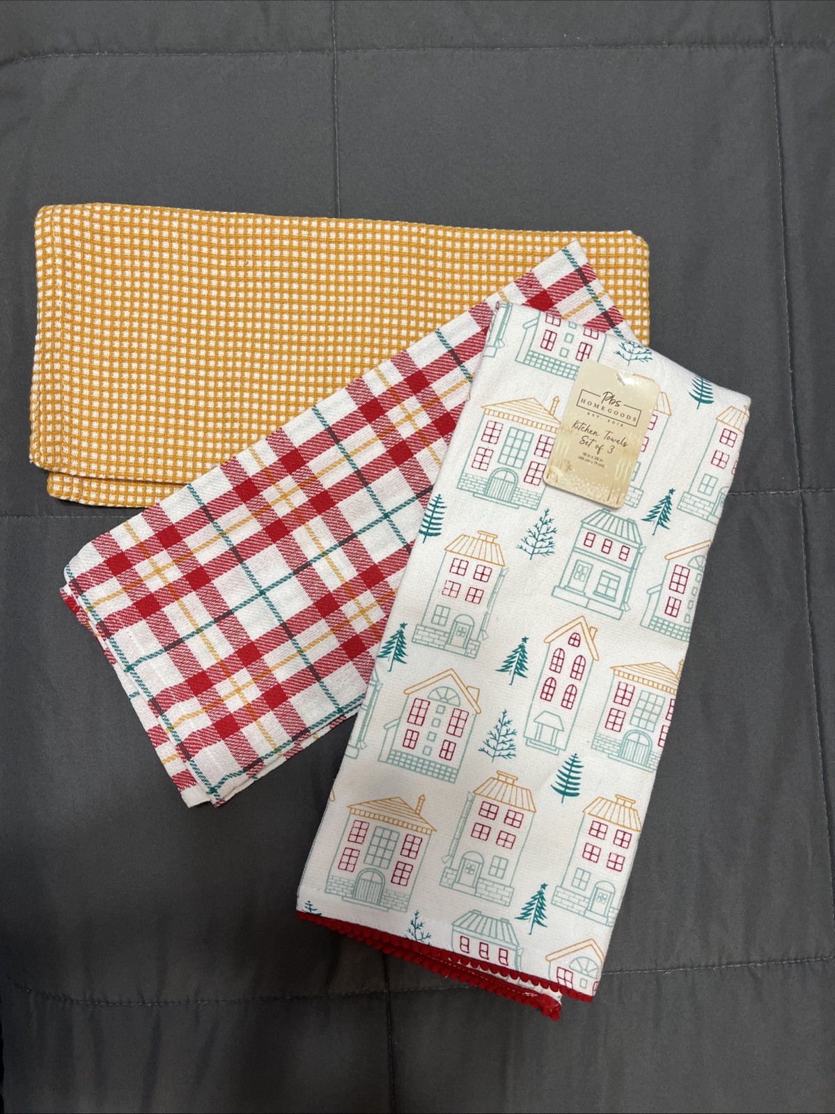 NWT Cottagecore Christmas Kitchen Towel 3 Pack. At Least 70% Cotton. 18 X 28 in. gallery