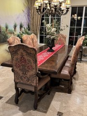 Dining Table set All Solid Wood. Table Extendable With 8 Chairs