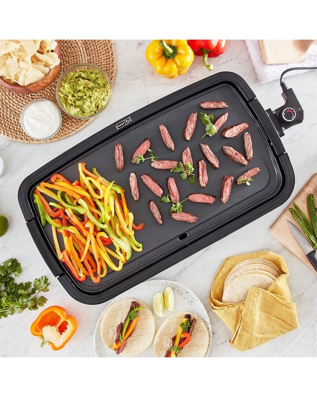 Dash Deluxe Everyday Griddle gallery