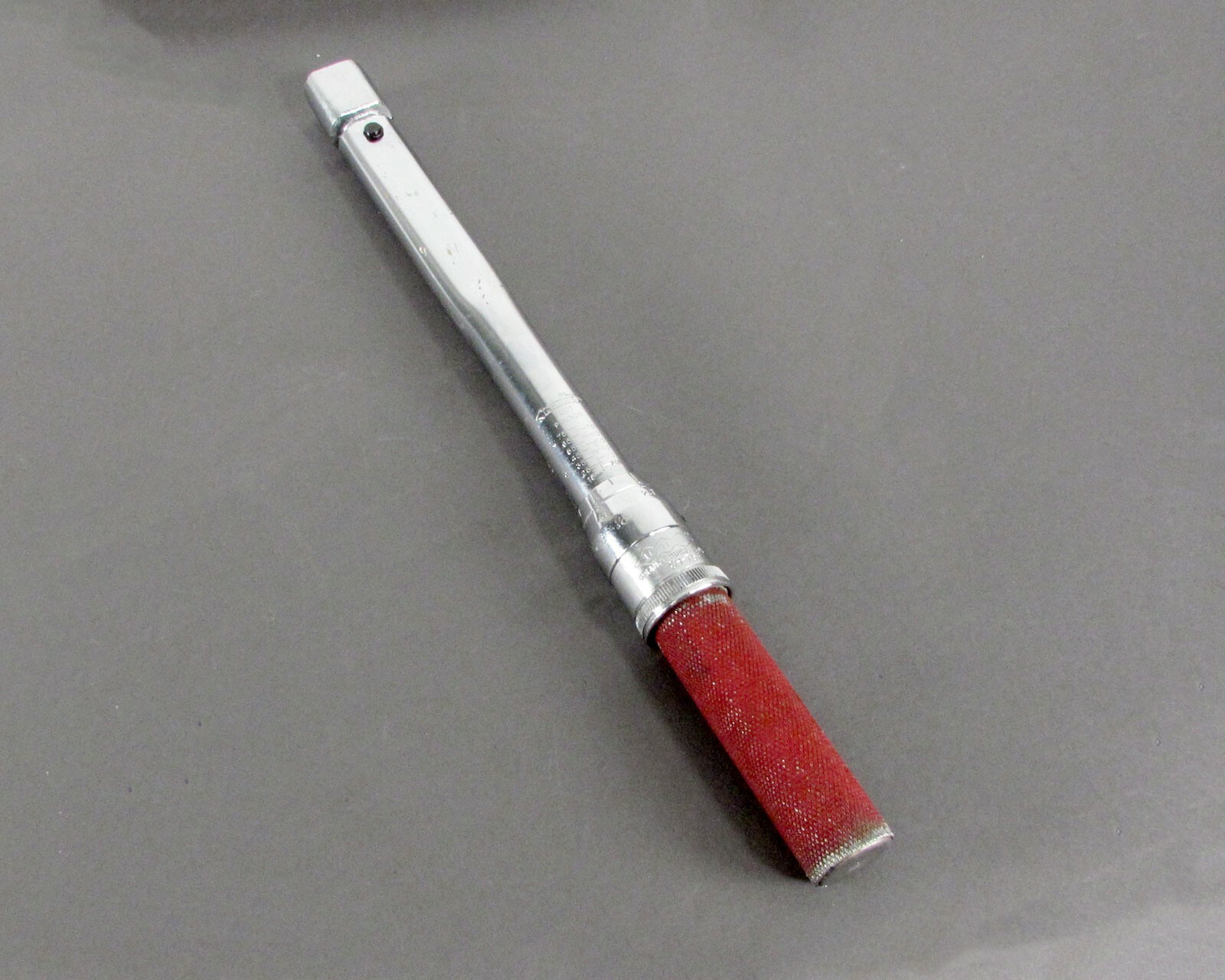 Utica CH-75F Micrometer Adjustable 'Size B Torque Wrench 15-75 in/lb Handle Only gallery