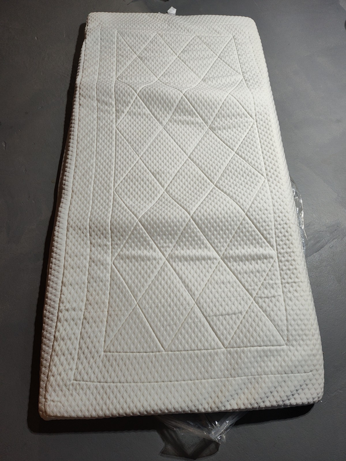 Therapedic 2 Inch Swirl Gel Memory Foam Twin XL Mattress Topper - Used gallery