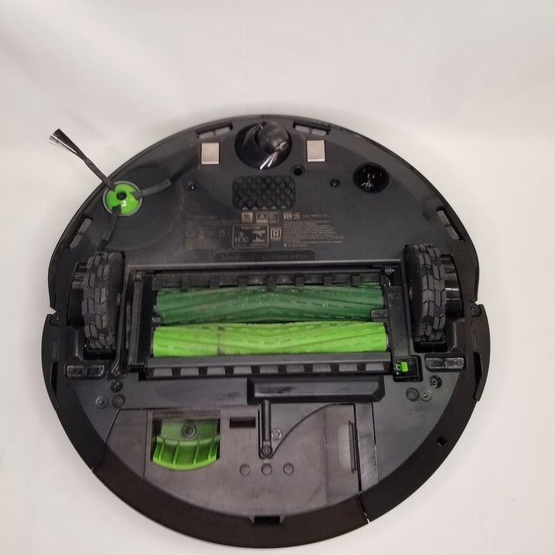 iRobot Roomba Combo 10 Max Robot Vacuum and Mop + AutoWash Dock gallery