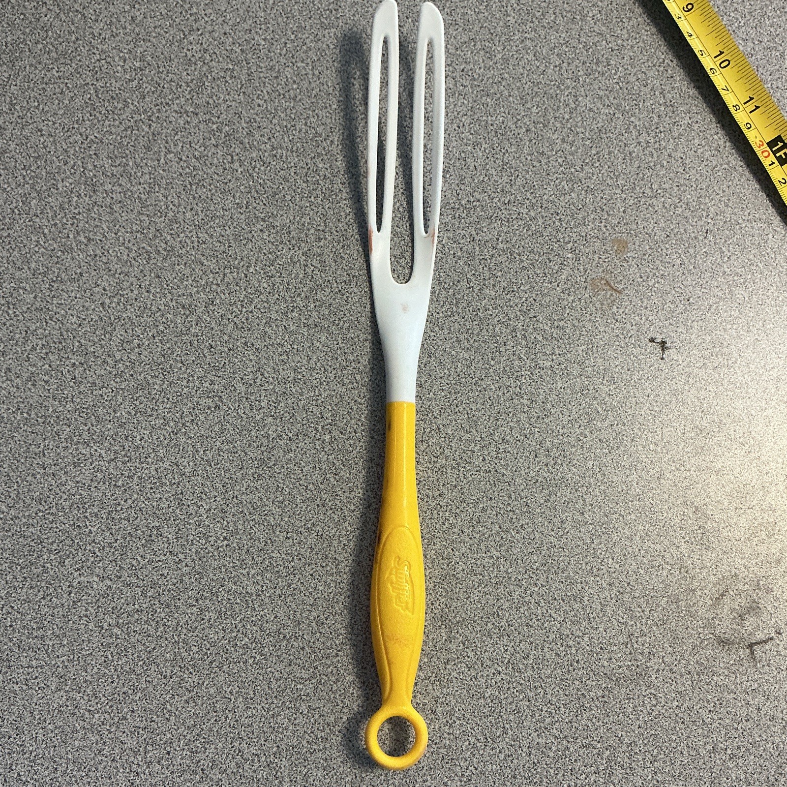 Swiffer Dusters Duster Handle Wand Yellow/White Hanging Loop 11in MPN 2132314865 gallery