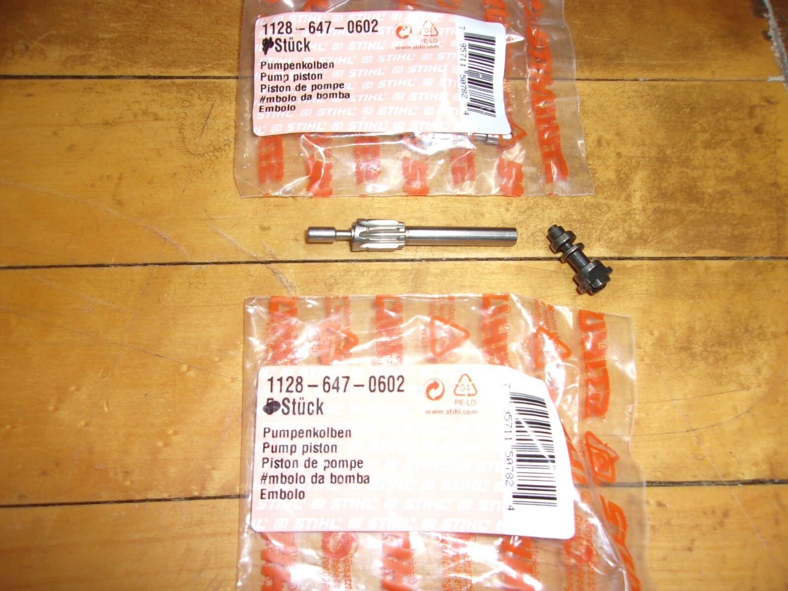 Stihl OEM High Output Oil Pump Piston & Control Bolt 1128-647-0602 4803 #GM-A3C1 gallery