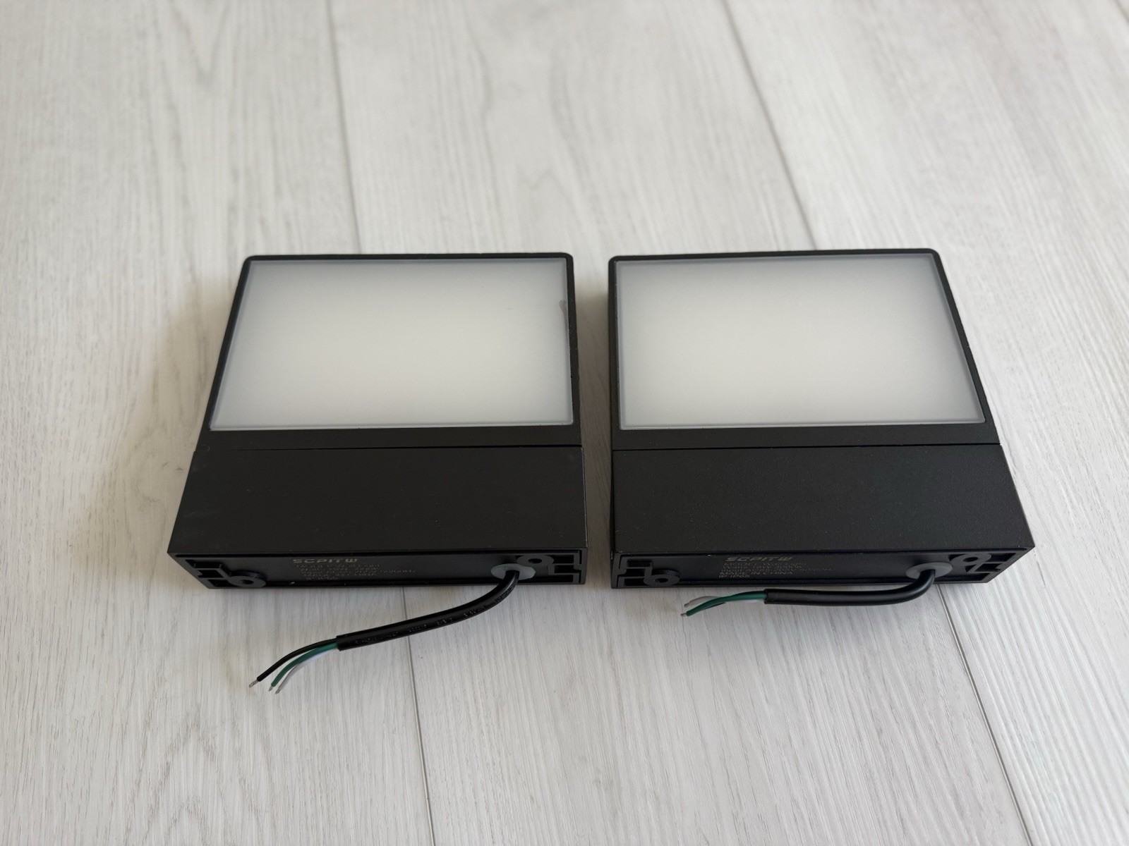 2 Outdoor Wall Light 350° Rotate Modern Wall Sconce Minimalist Style Wall Mount gallery