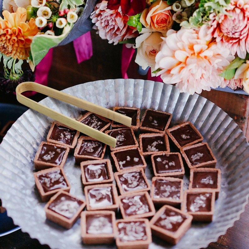 Buffet Serving | 3.9" Bamboo Disposable Tongs | BambooMN gallery