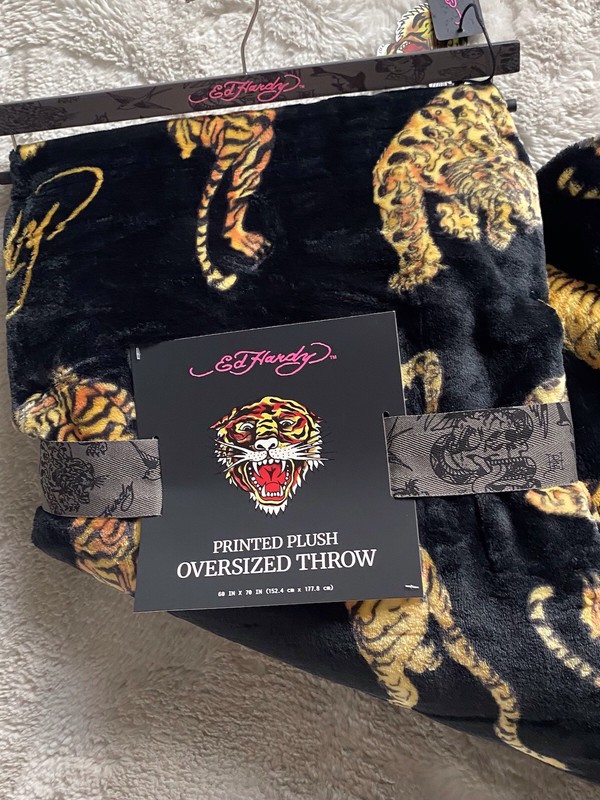 Ed Hardy Logo Plush Oversized Throw Blanket Tigers Tiger Jumping Black NEW gallery