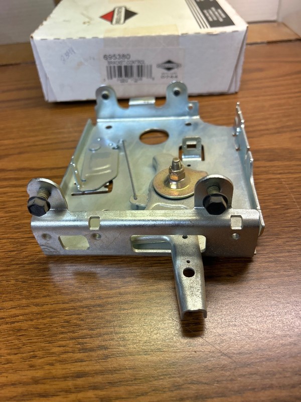 BRIGGS & STRATTON CONTROL BRACKET 695380 DEALER Close OUT. NLA gallery