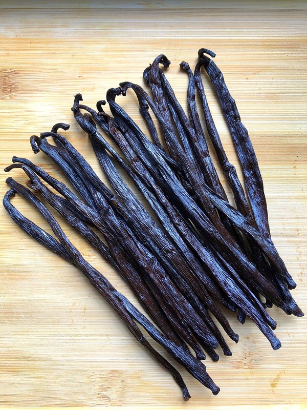 5 Madagascar Grade A Bourbon Gourmet Vanilla Beans [Whole] gallery