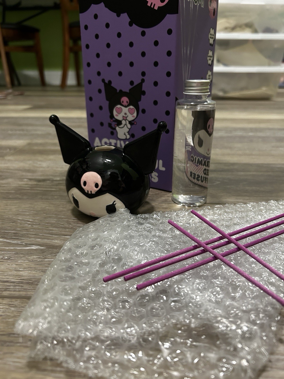 Kuromi Ceramic Reed Diffuser Peppermint 120 mL Oil Set w/ 5 Reeds gallery