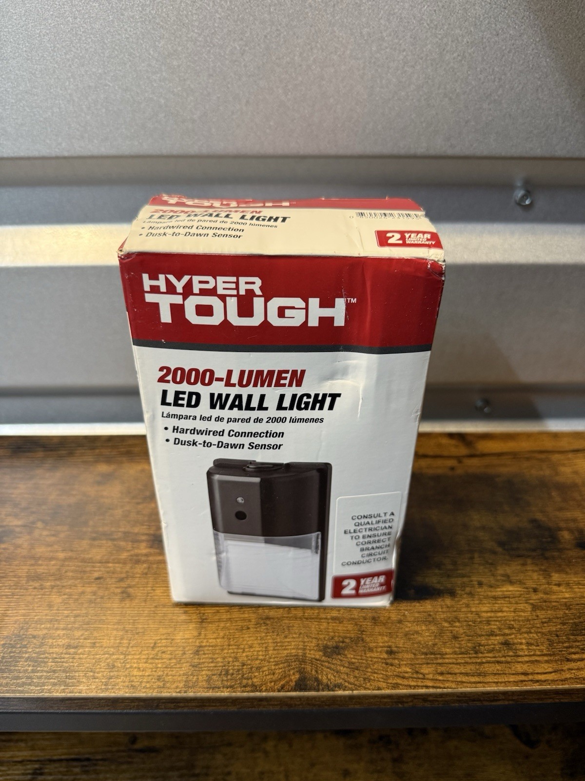 Hyper Tough Direct Wire Pak Light with Clear Lens Cover, Dusk to Dawn, Black gallery