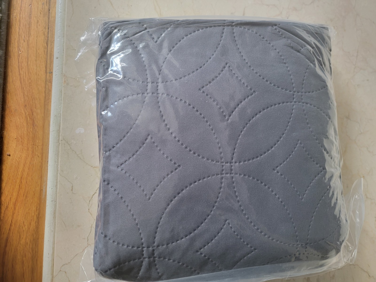 BEDLORE Waterproof Mattress Protector, Cal King Size Mattress Pad with Deep P... gallery