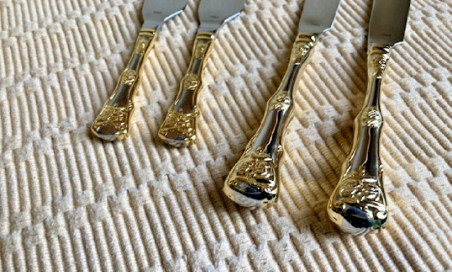Royal Albert OLD COUNTRY ROSES Gold CHEESE Picks/Servers Set Stainless Flatware gallery