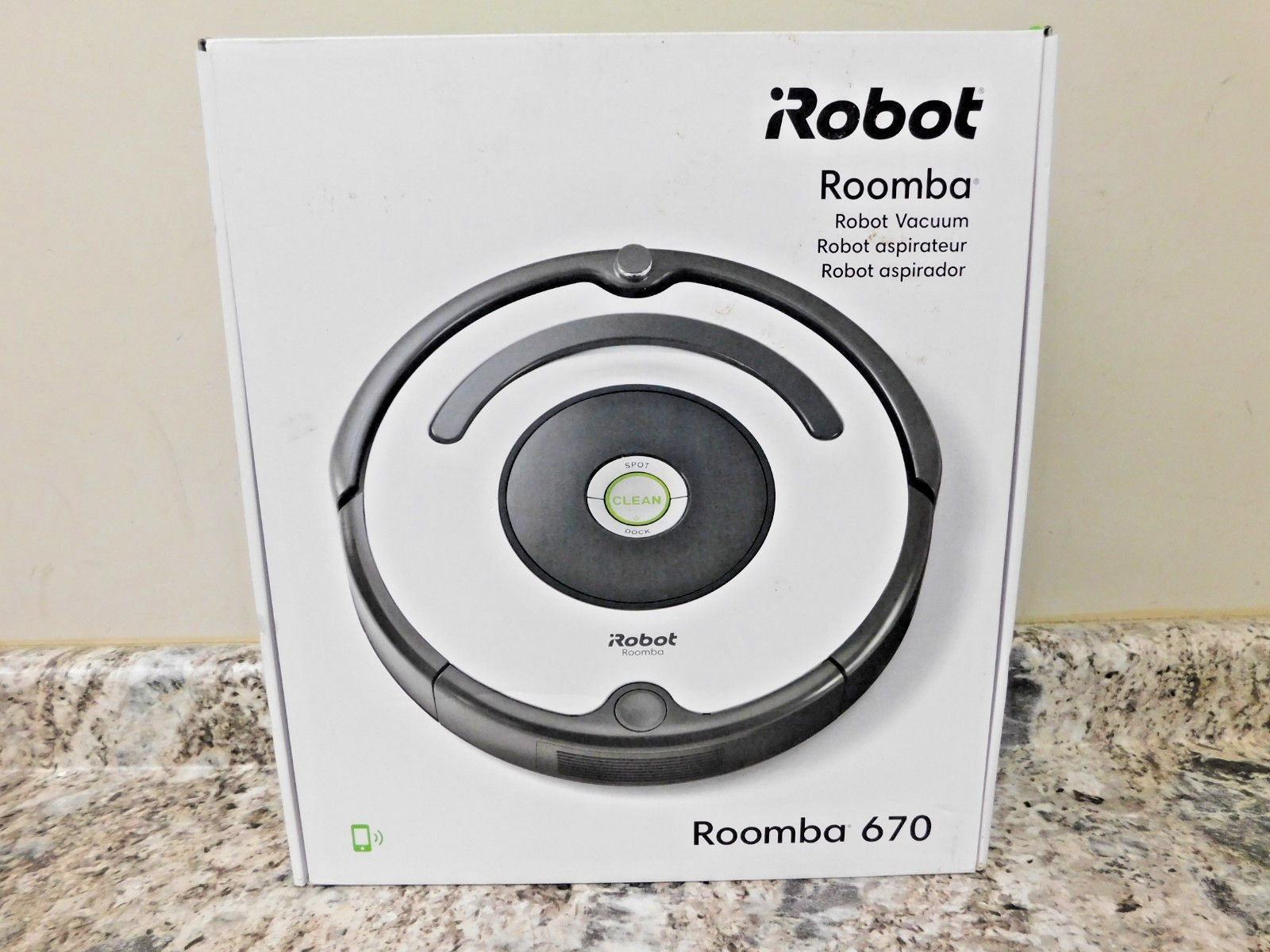 iRobot Roomba 670 Robot Vacuum R670020 (Brand New Sealed) gallery