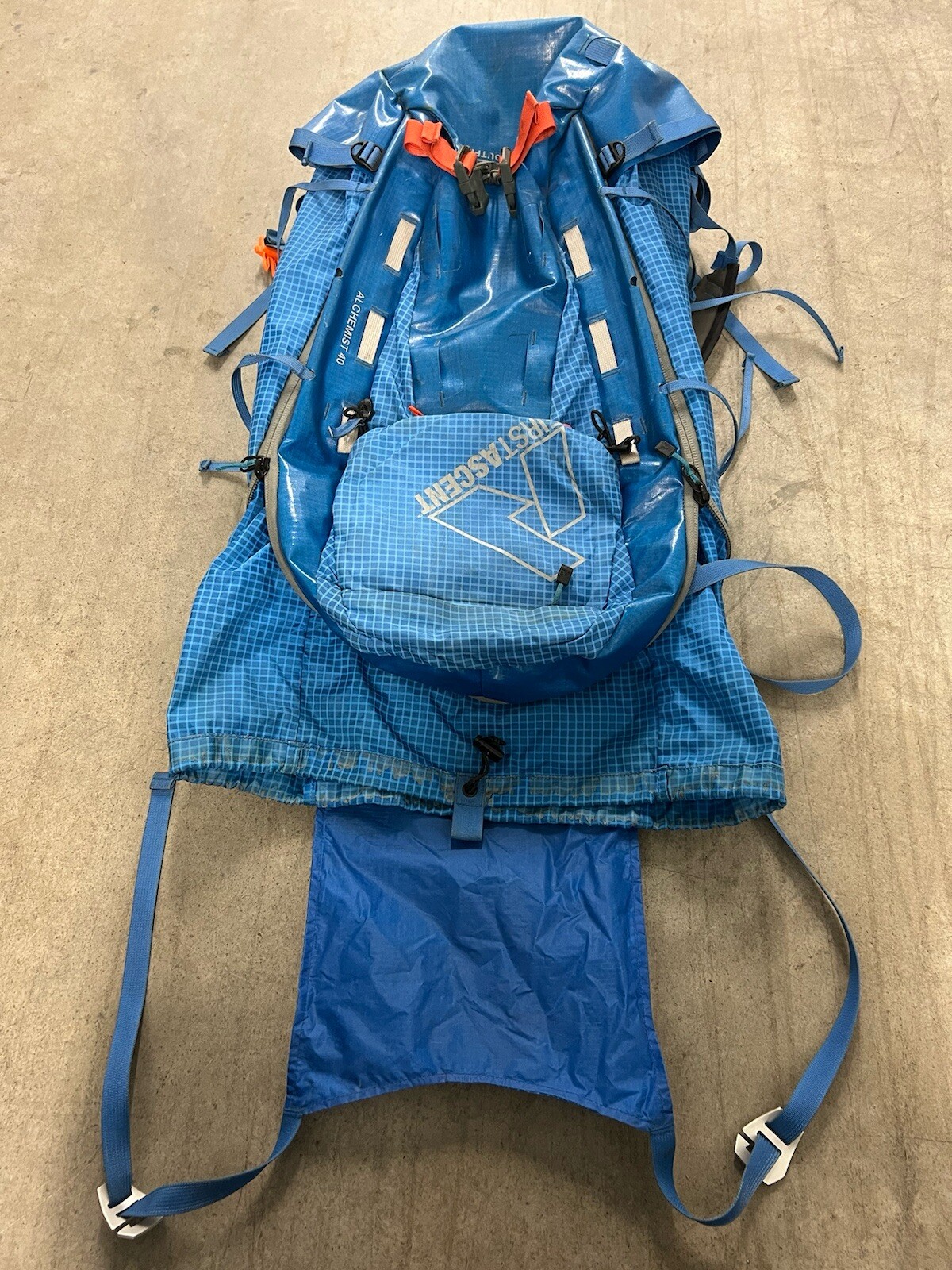 NEW! Eddie Bauer First Ascent Alchemist 40L  Backpack Blue 2